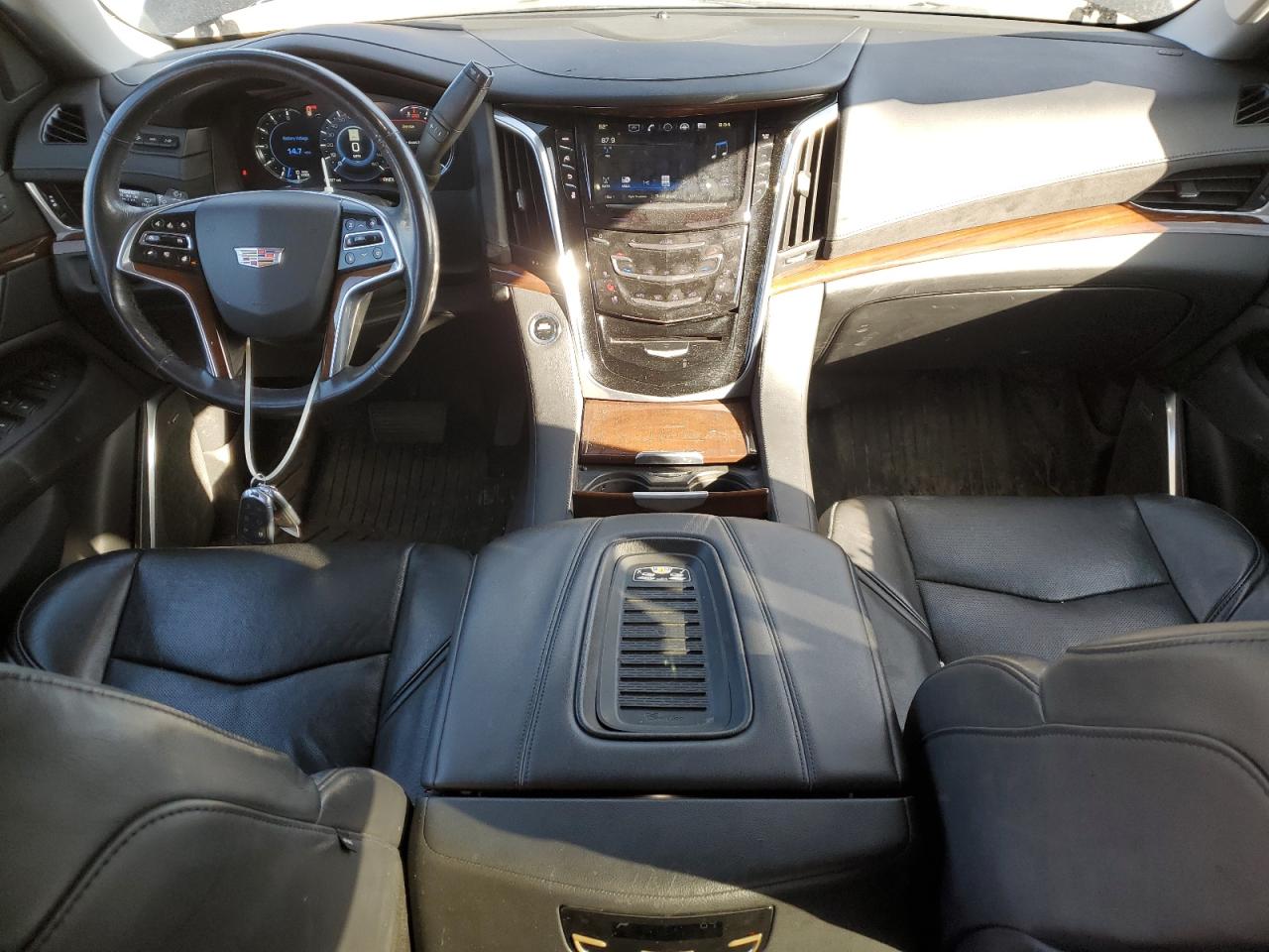 2020 Cadillac Escalade - Image 8