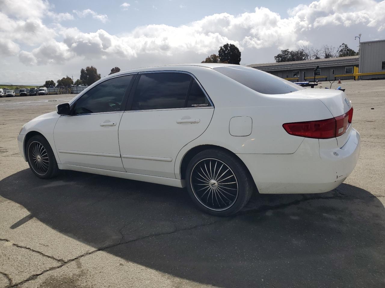 2005 Honda Accord - Image 2