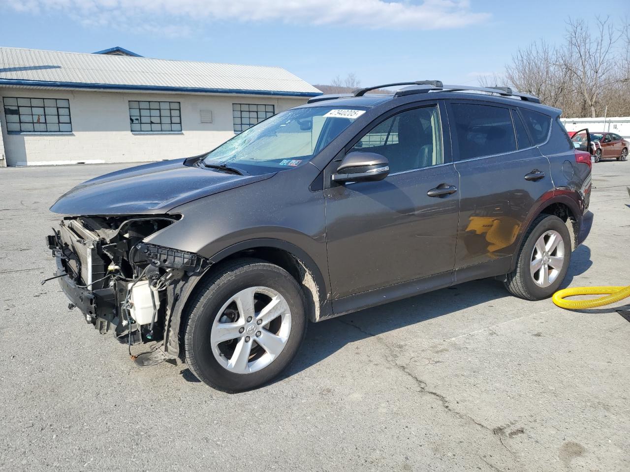 2014 Toyota RAV 4 - Image 1