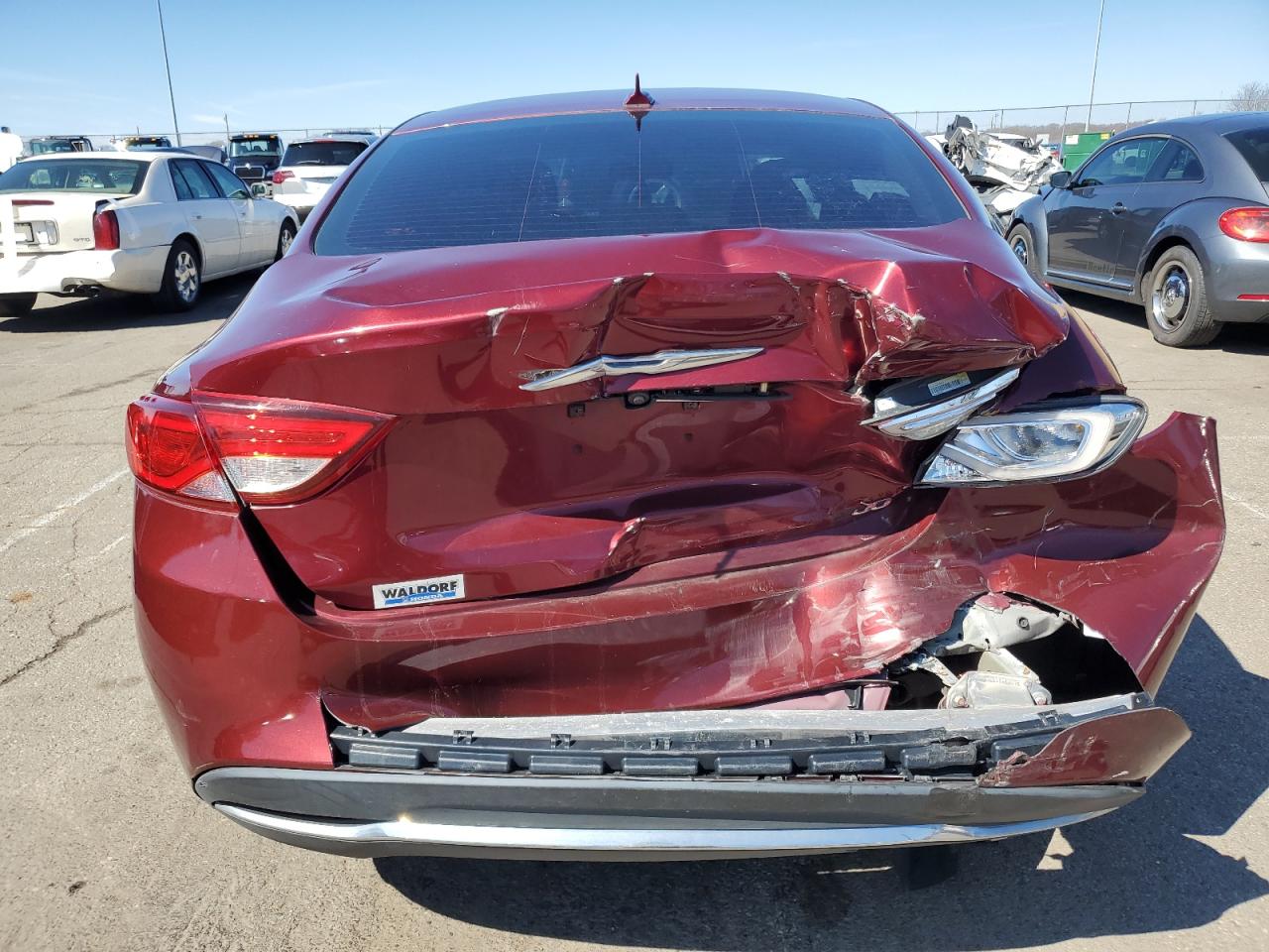 2016 Chrysler 200 - Image 6