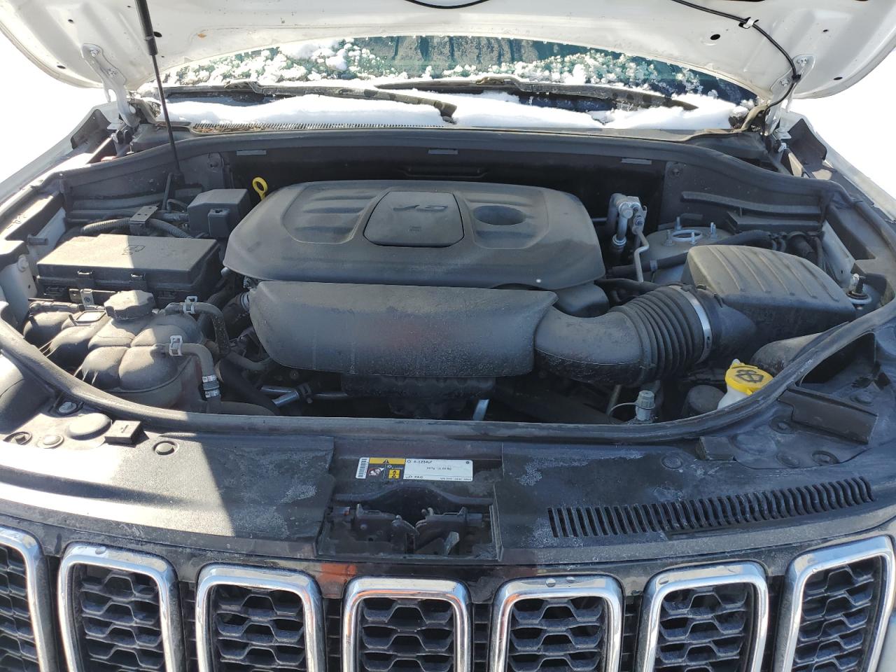 2019 Jeep Grand Cherokee - Image 12