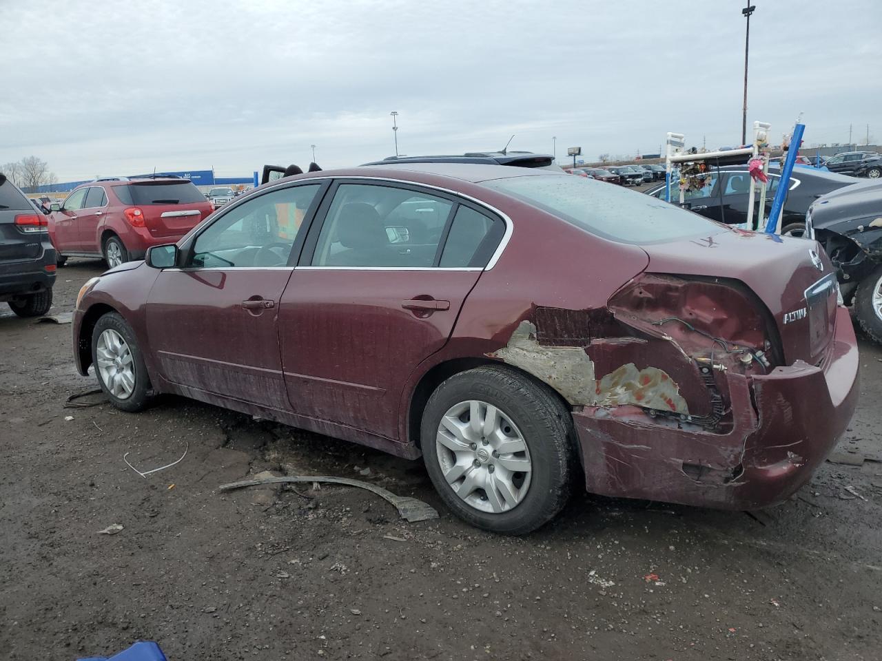 2011 Nissan Altima - Image 2