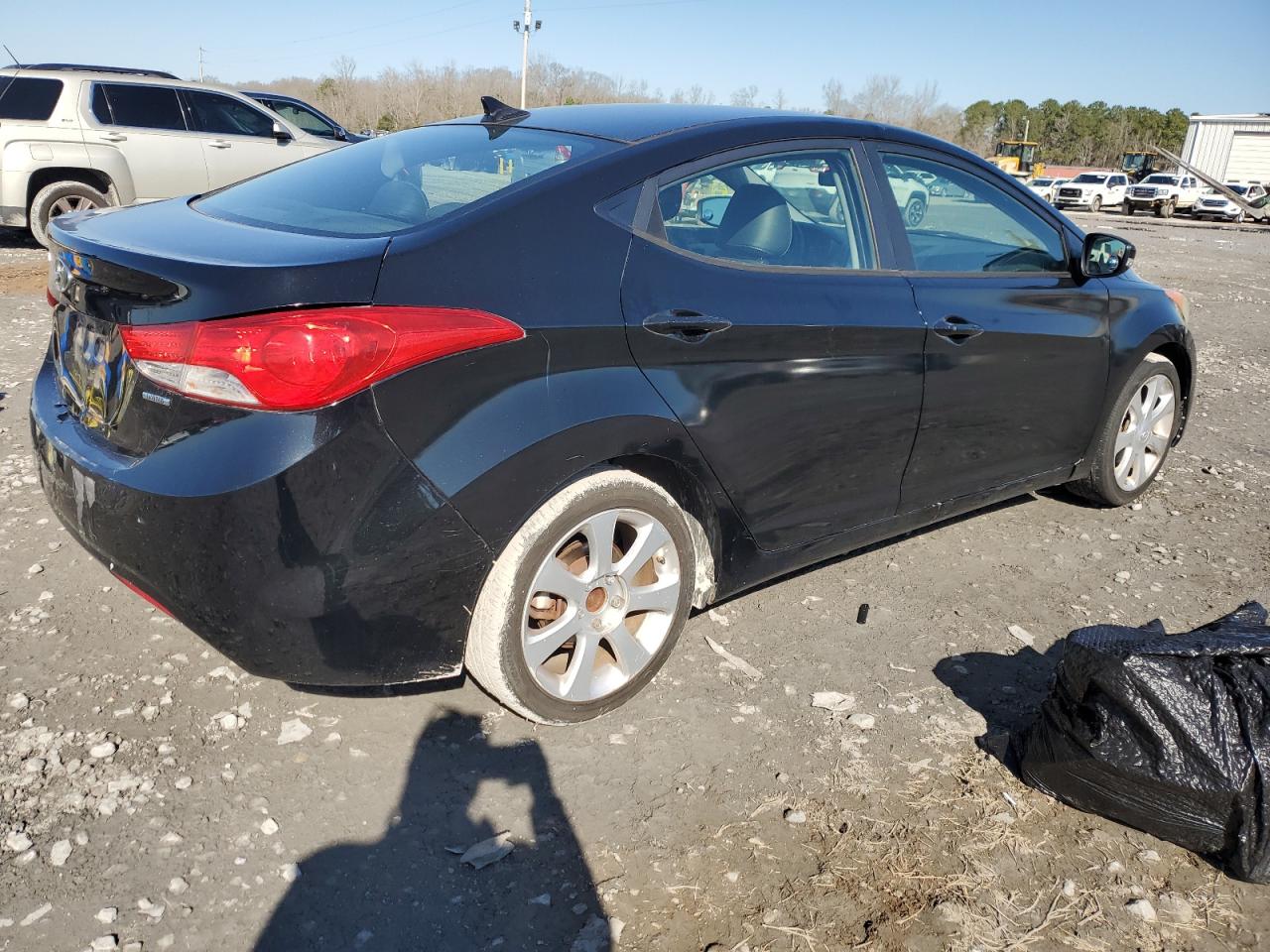 2011 Hyundai Elantra - Image 3