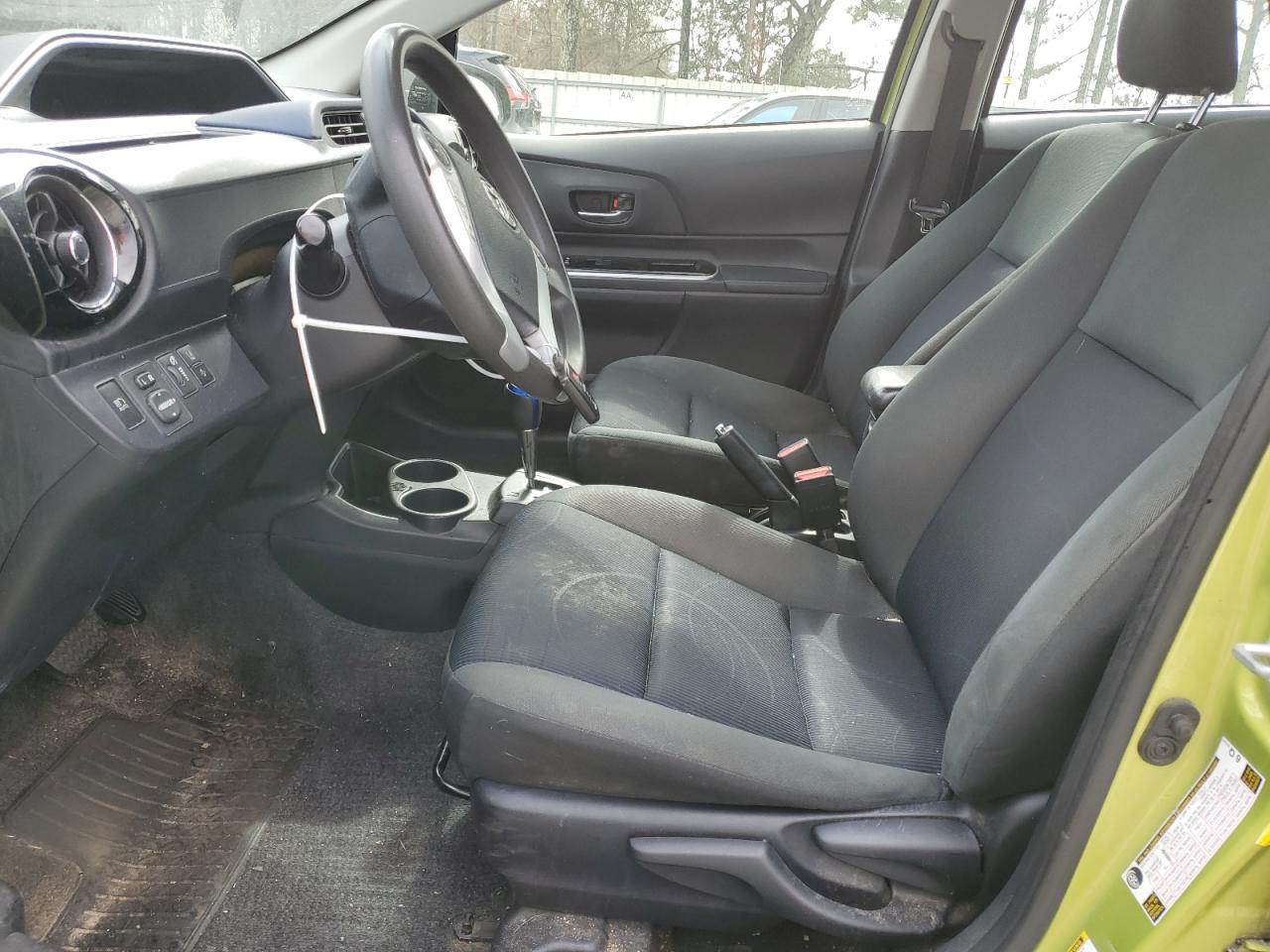 2016 Toyota Prius - Image 7