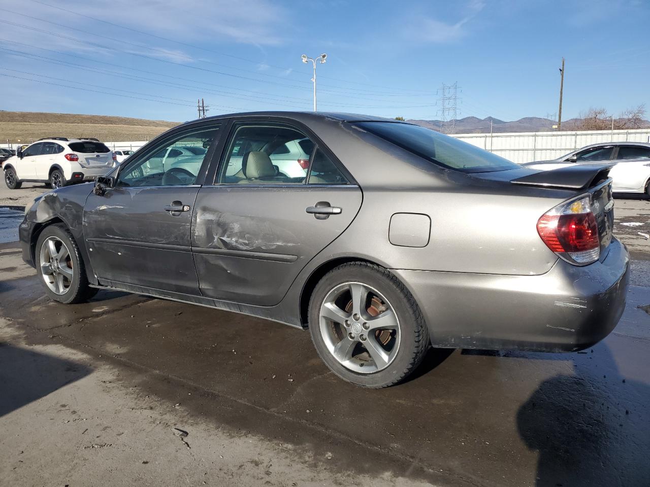 2005 Toyota Camry - Image 2