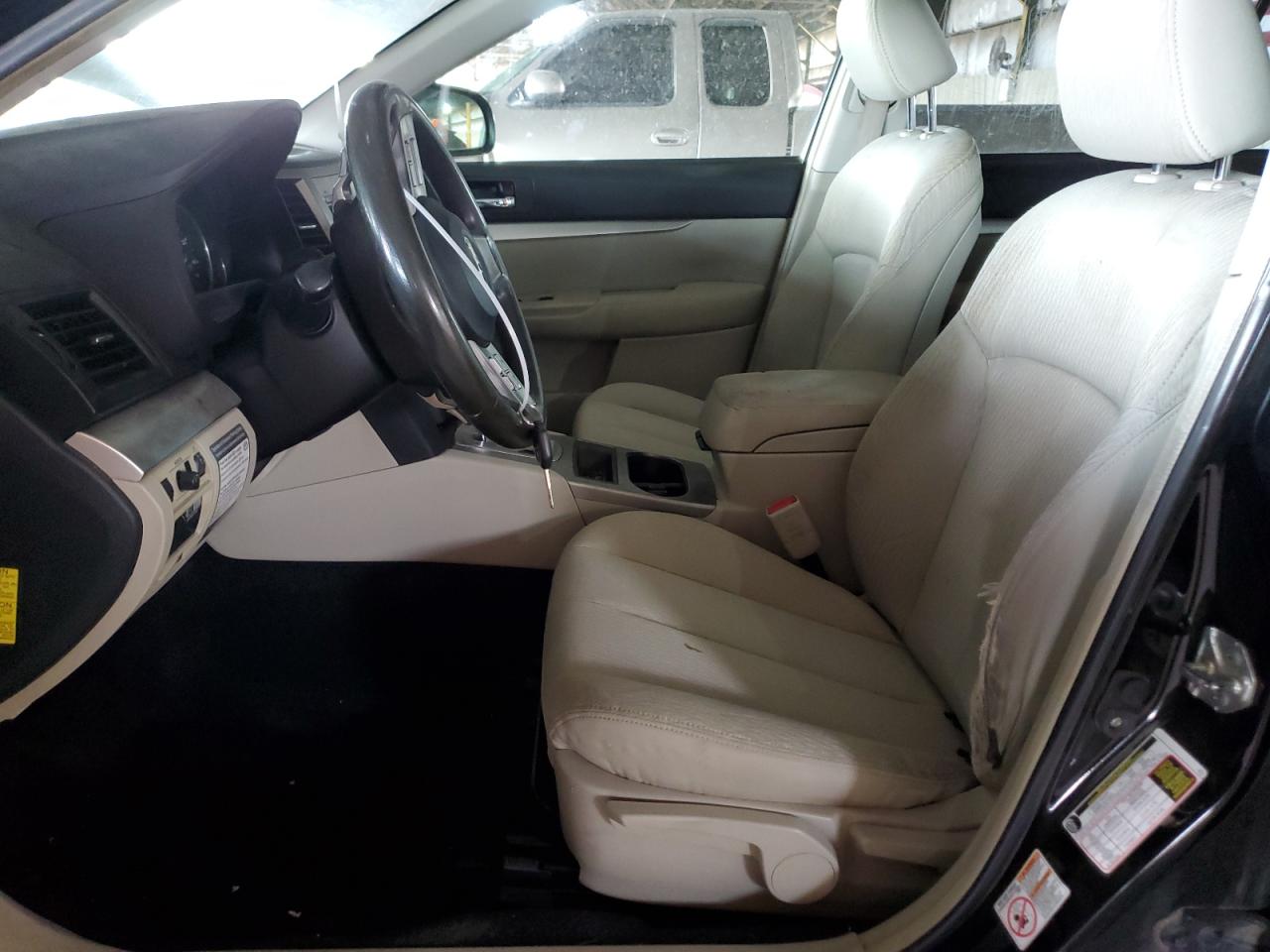 2011 Subaru Outback - Image 7