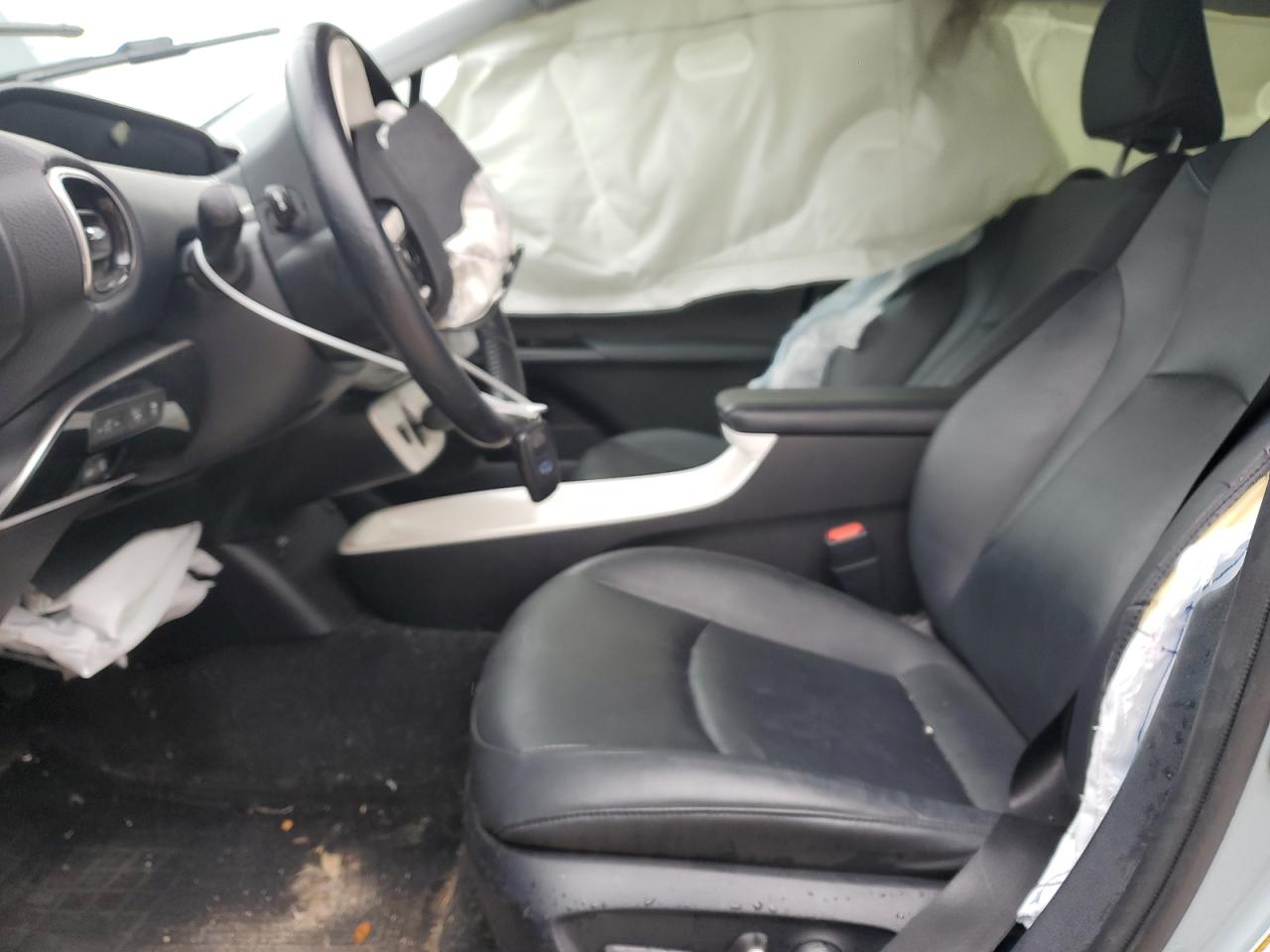 2016 Toyota Prius - Image 7