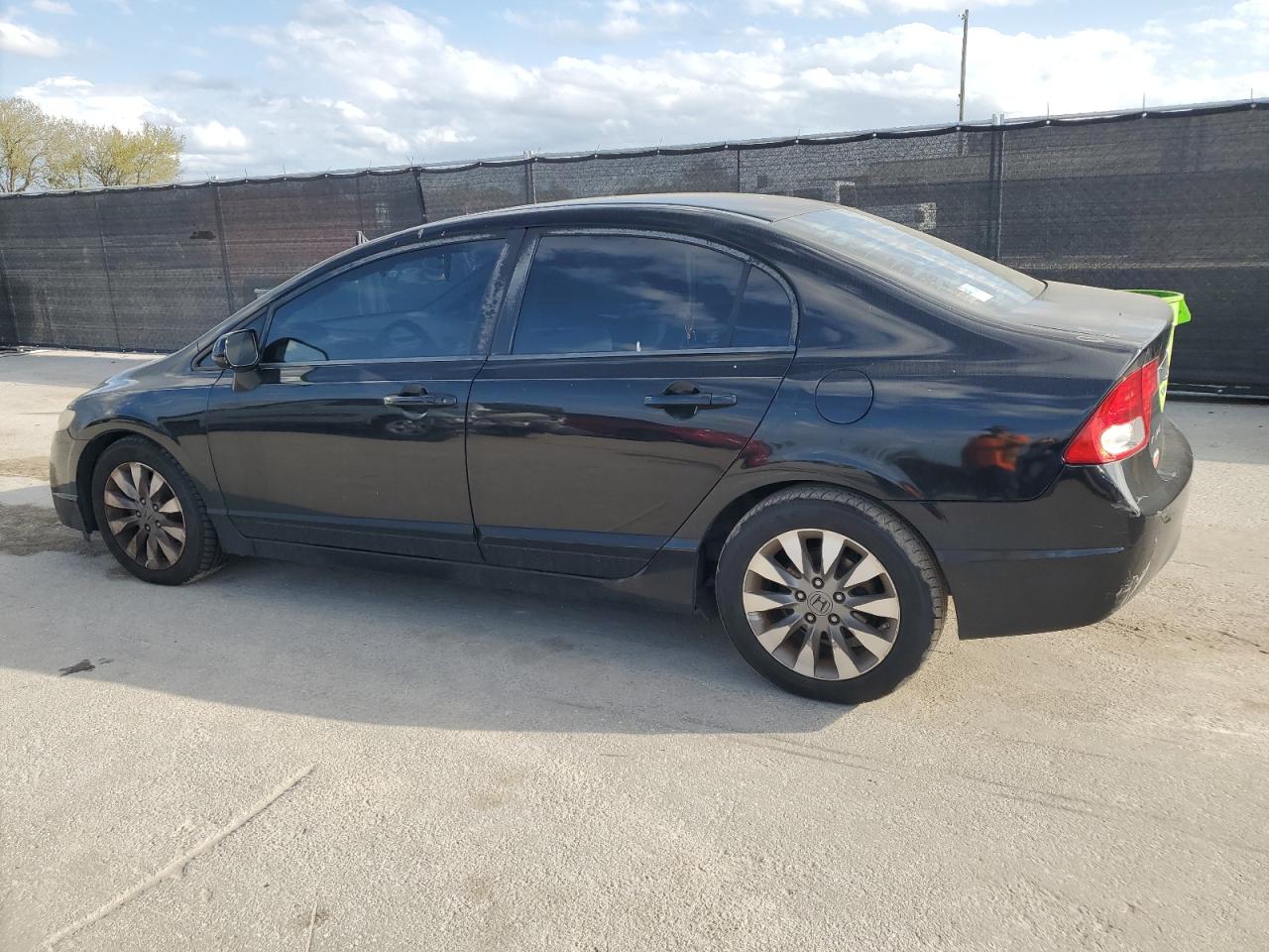 2009 Honda Civic - Image 2