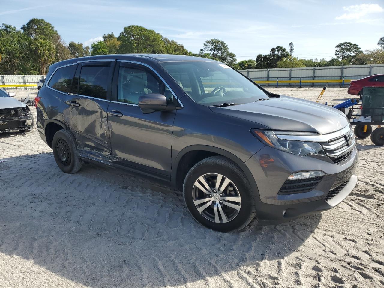2017 Honda Pilot - Image 4