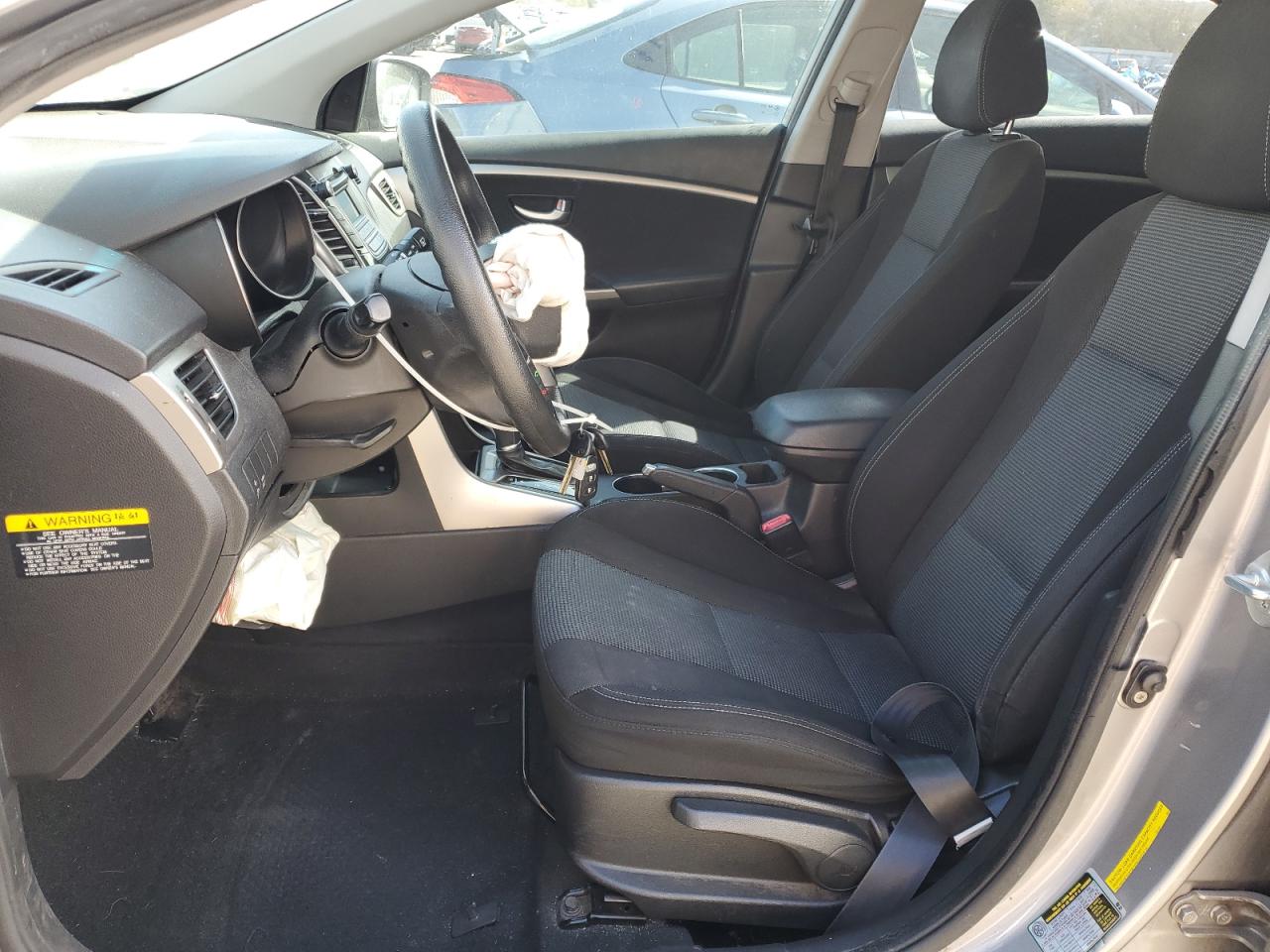 2013 Hyundai Elantra - Image 7