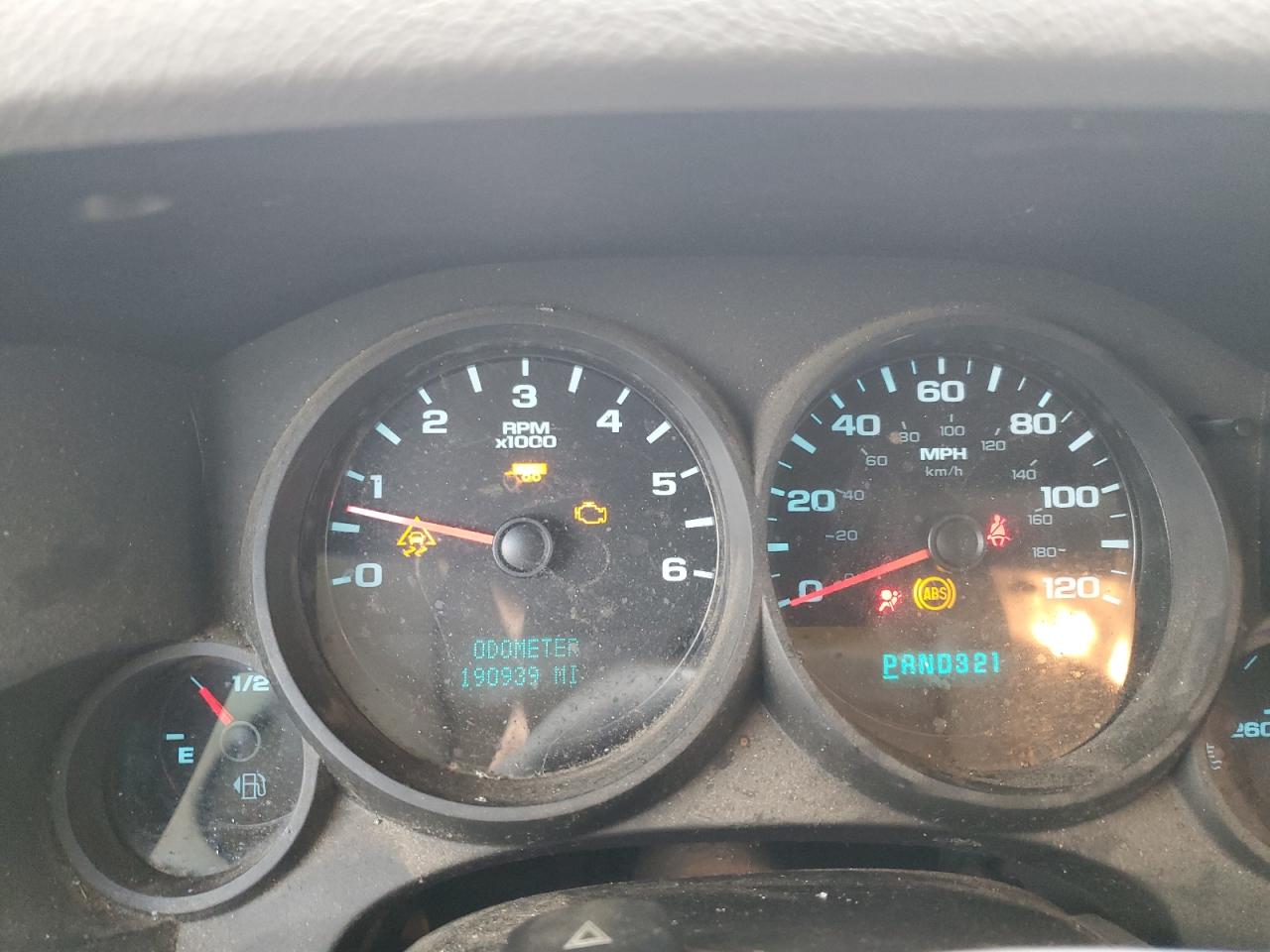 2011 GMC Sierra - Image 9