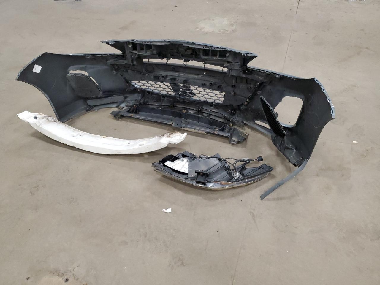 2013 Mazda 3 - Image 14