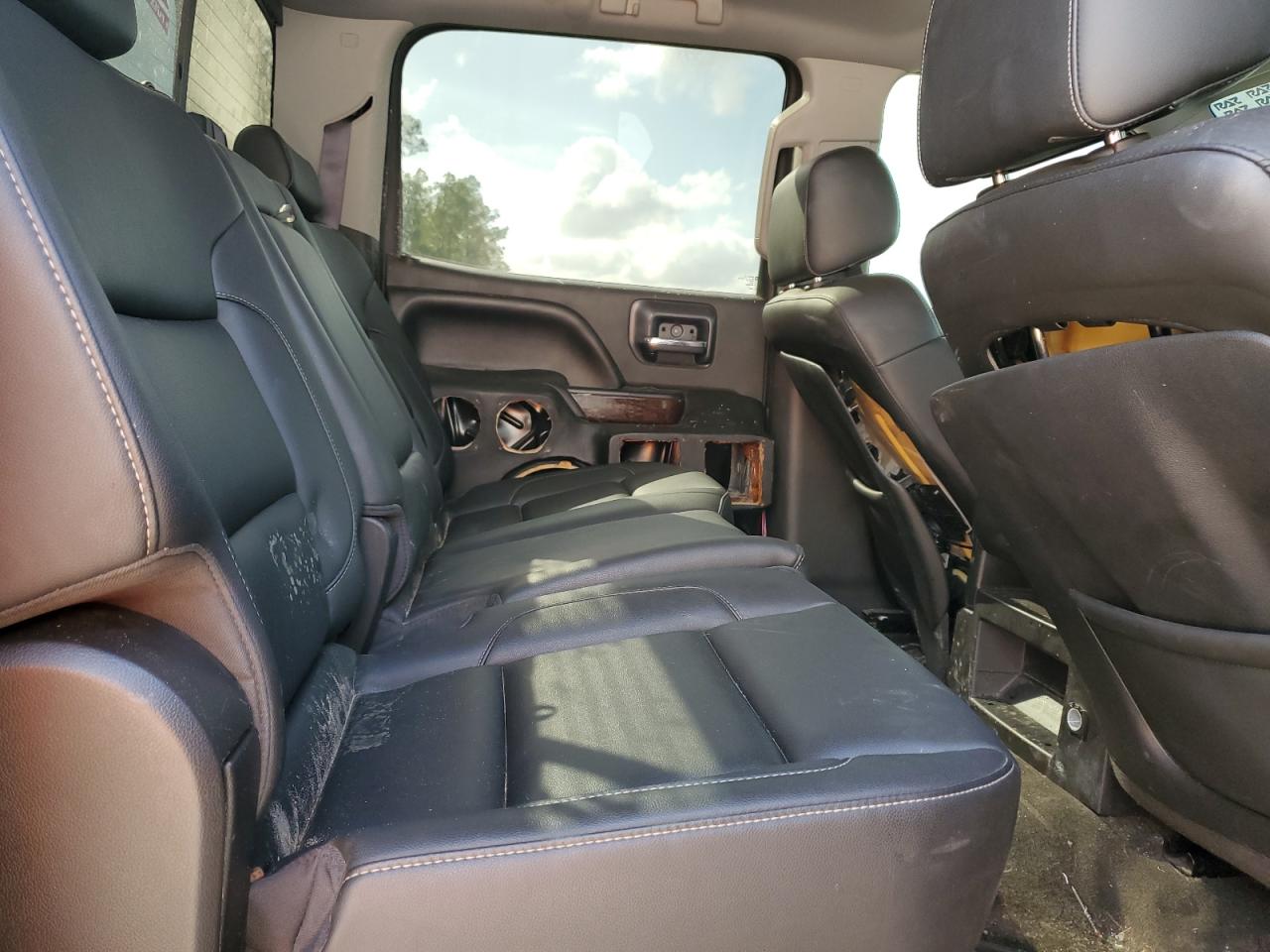 2015 GMC Sierra - Image 10