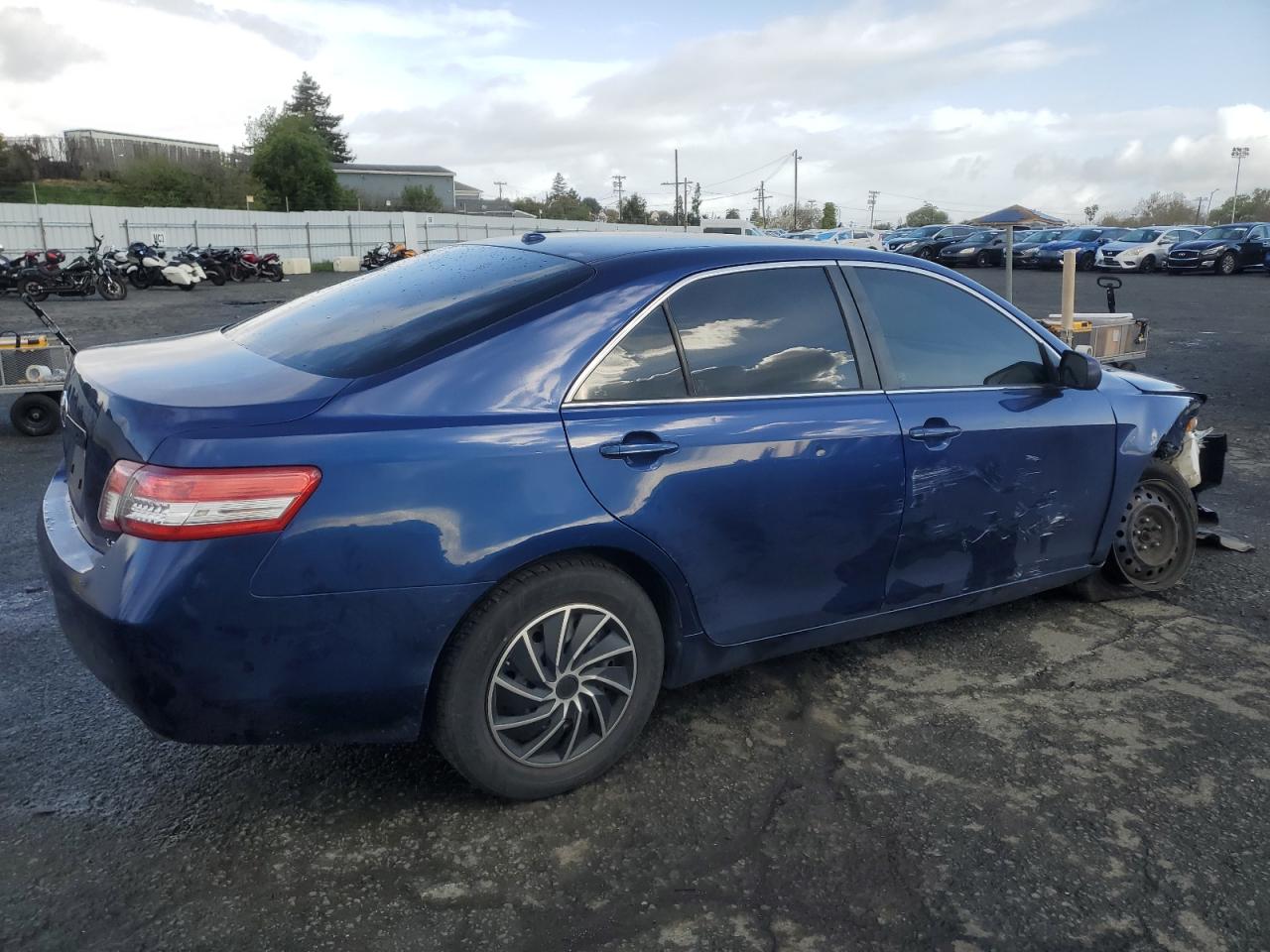 2011 Toyota Camry - Image 3