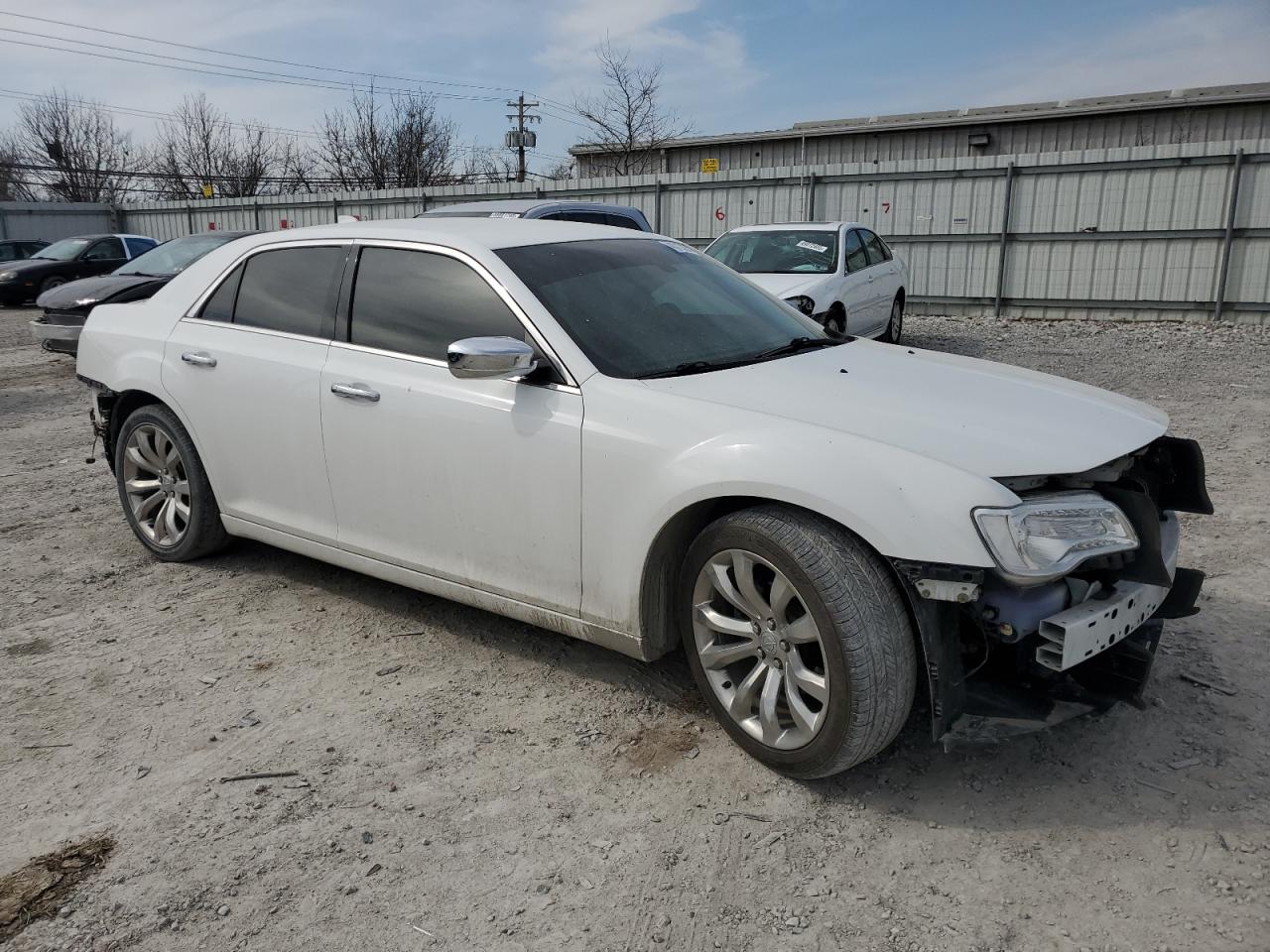 2018 Chrysler 300 - Image 4