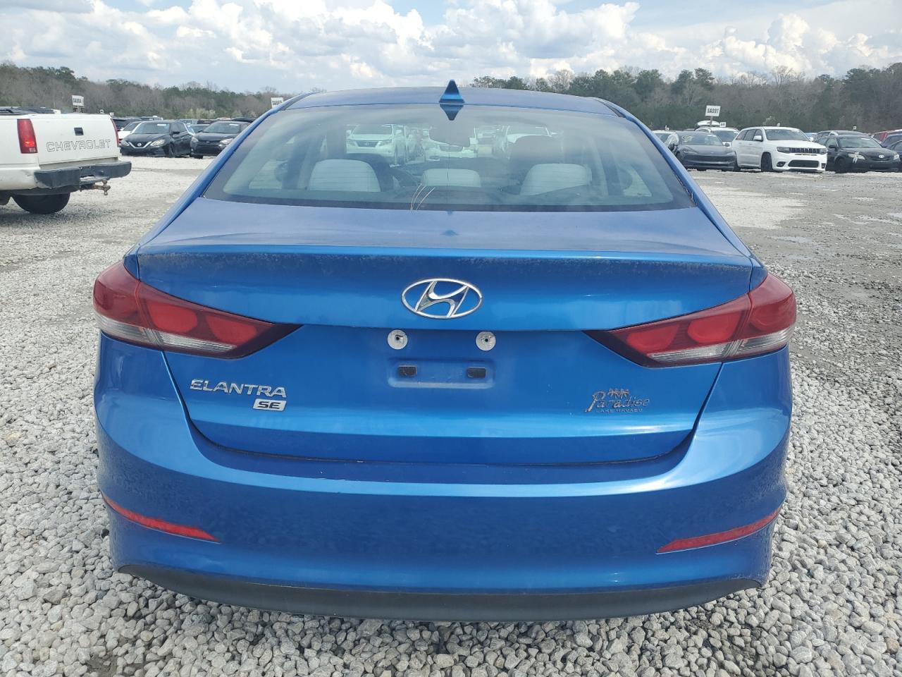 2017 Hyundai Elantra - Image 6