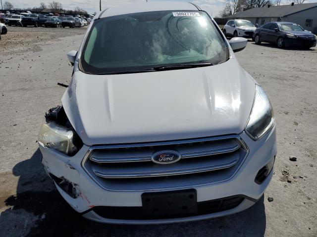 Паркетники FORD ESCAPE 2017 Білий