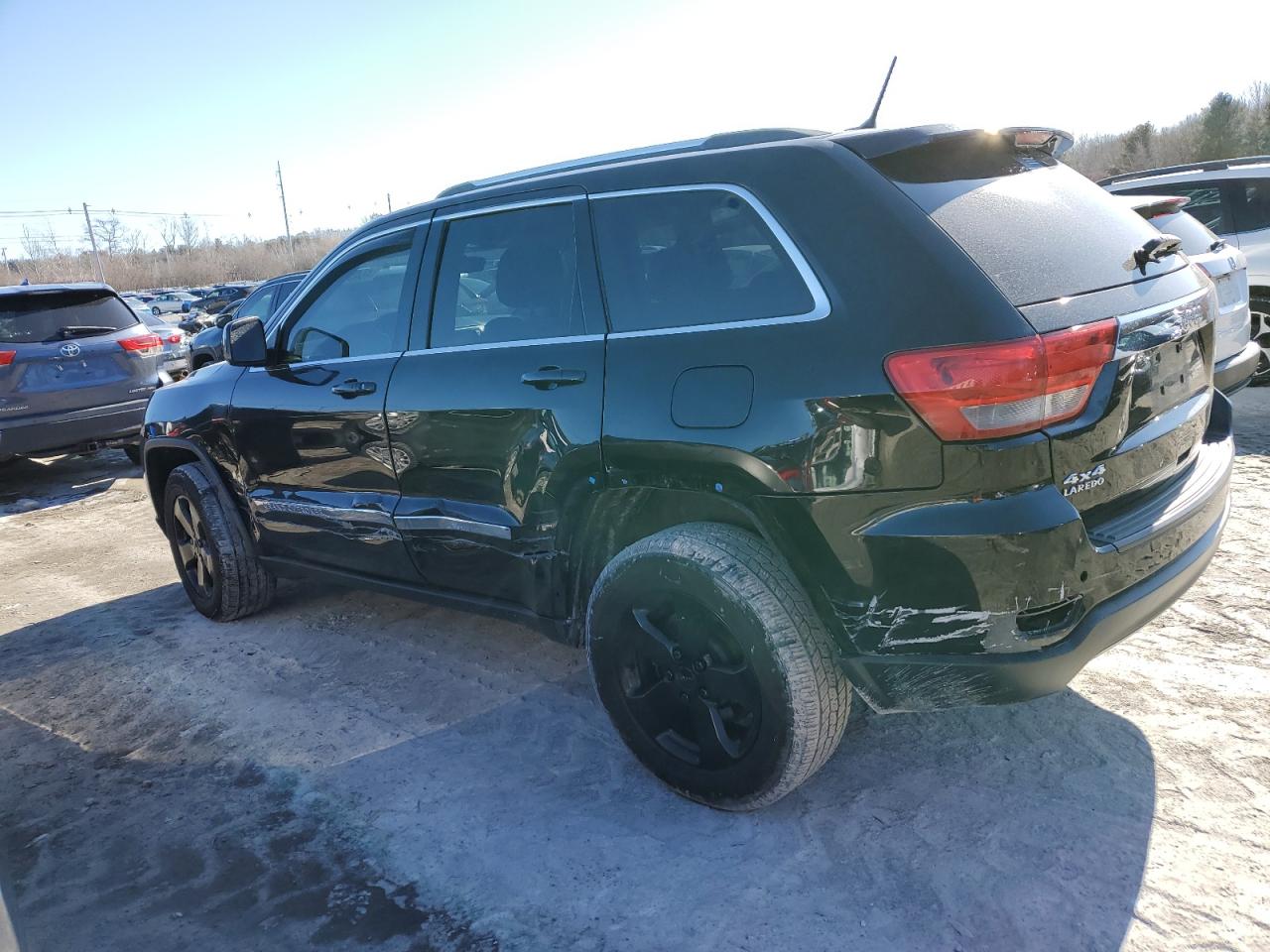 2013 Jeep Grand Cherokee - Image 2