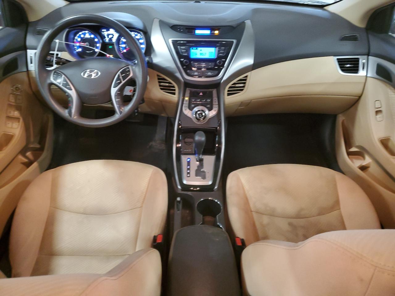 2013 Hyundai Elantra - Image 8