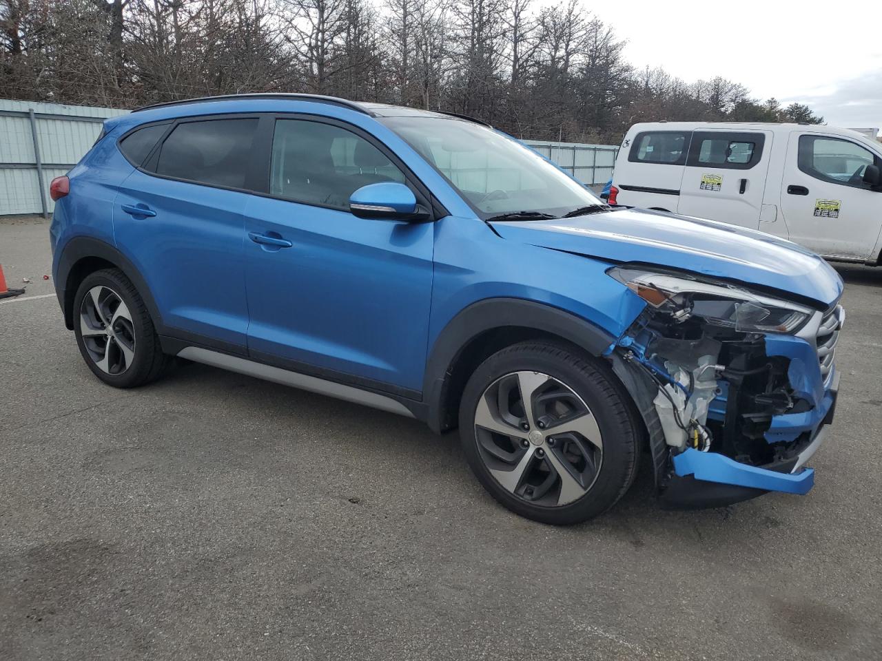 2017 Hyundai Tucson - Image 4