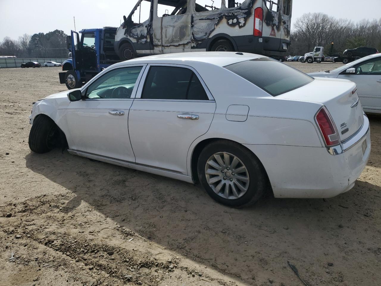 2014 Chrysler 300 - Image 2