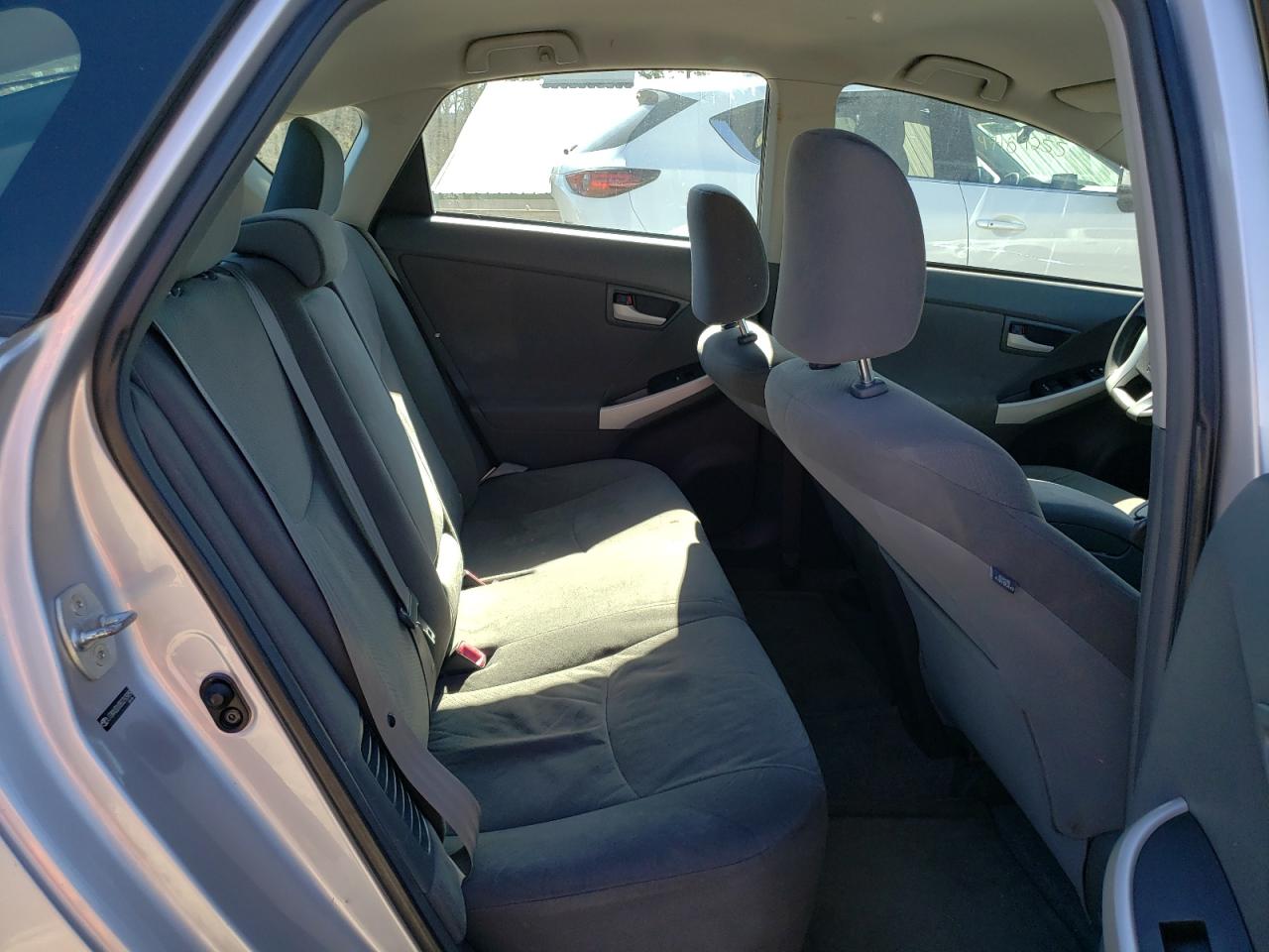 2011 Toyota Prius - Image 10