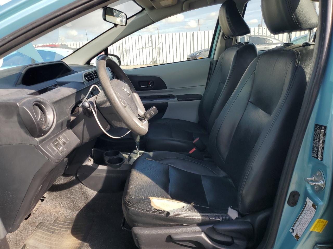 2012 Toyota Prius - Image 7