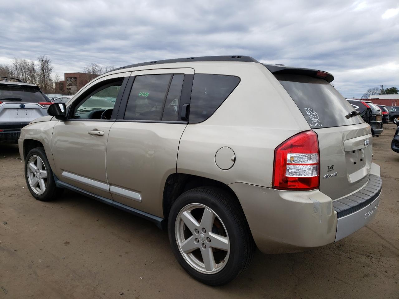 2010 Jeep Compass - Image 2