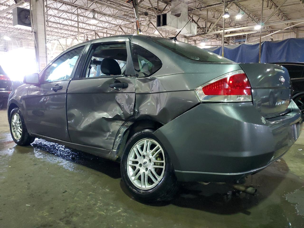 2009 Ford Focus - Image 2