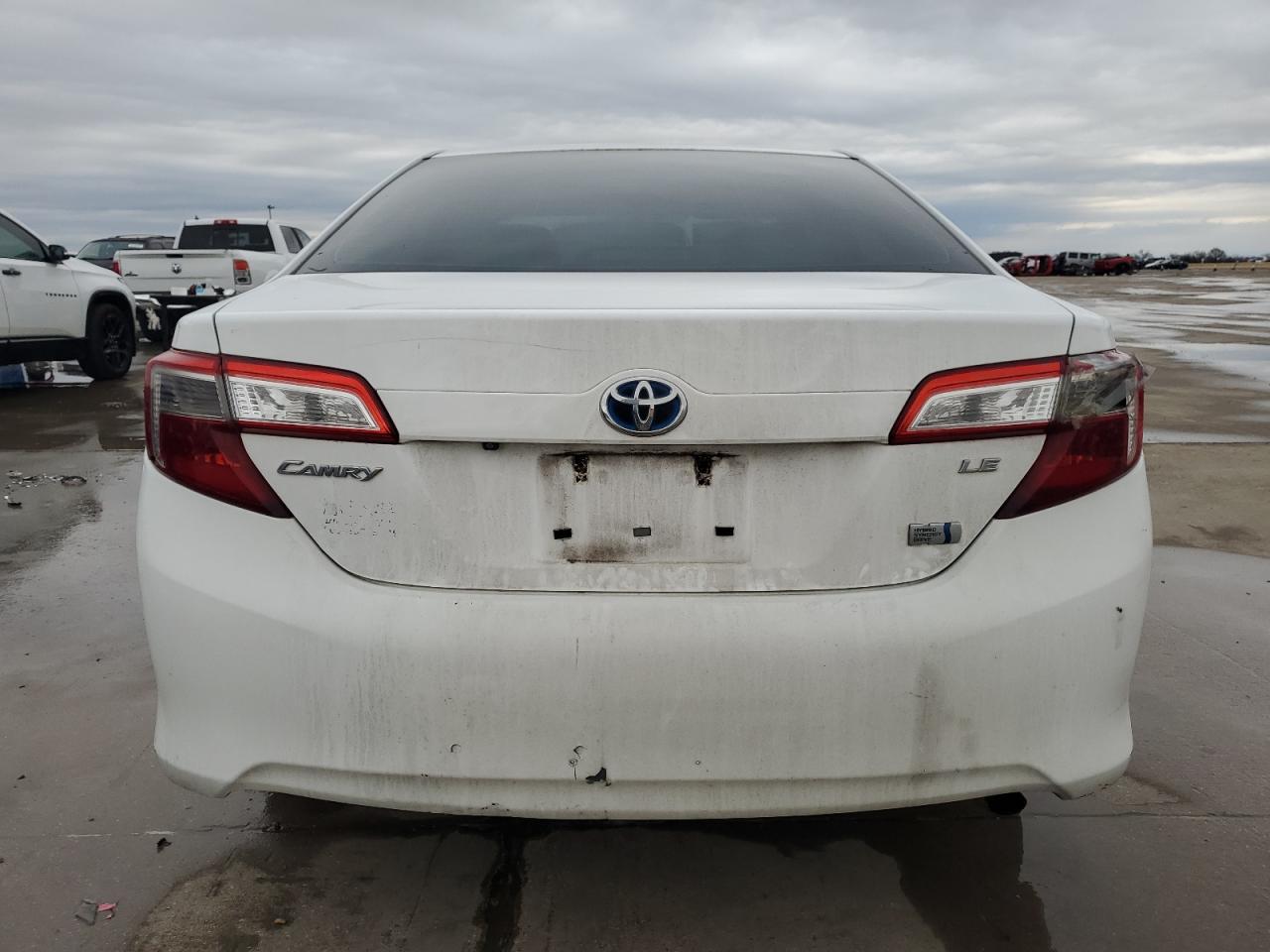 2014 Toyota Camry - Image 6