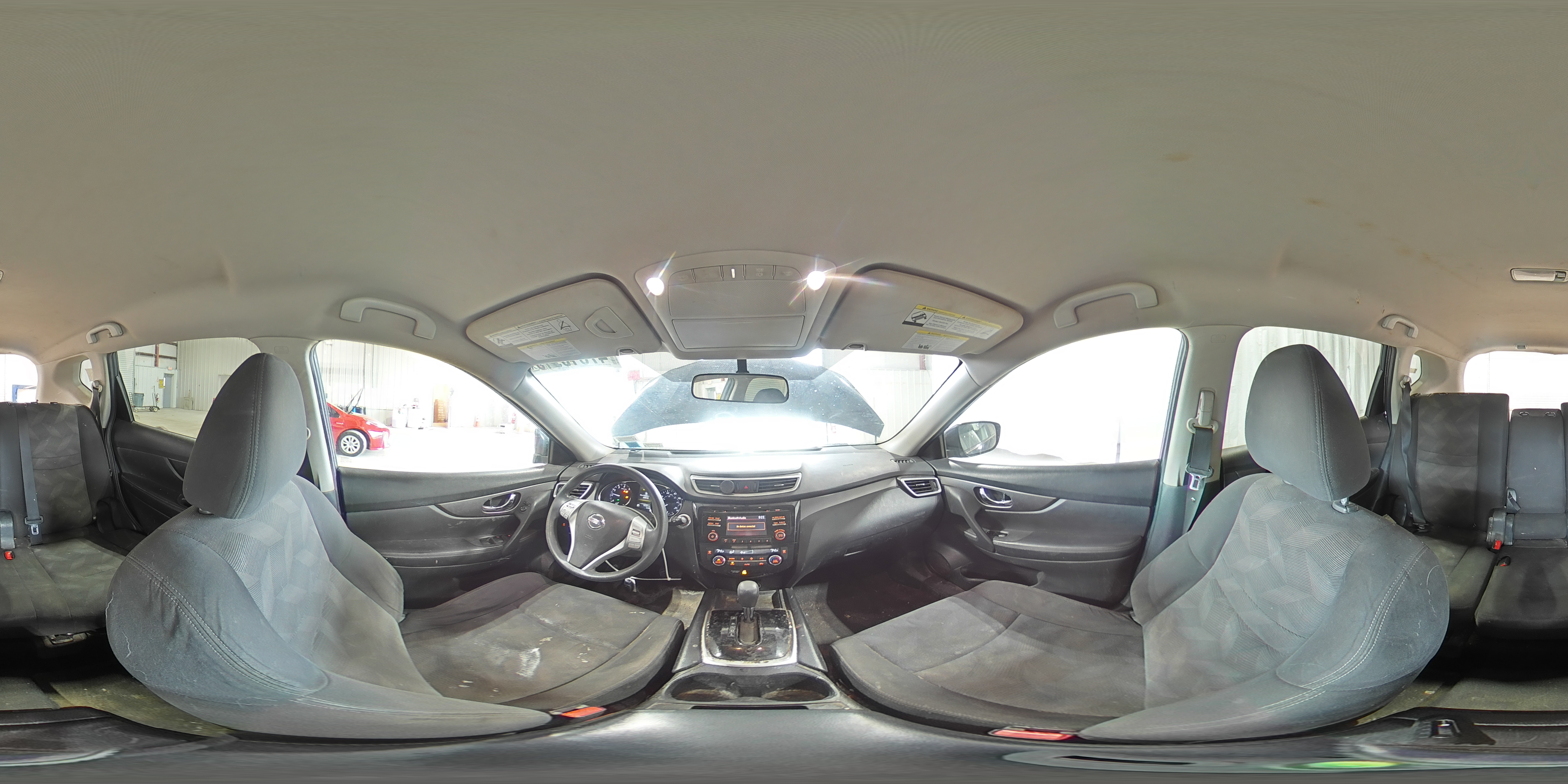 2016 Nissan Rogue - Image 15