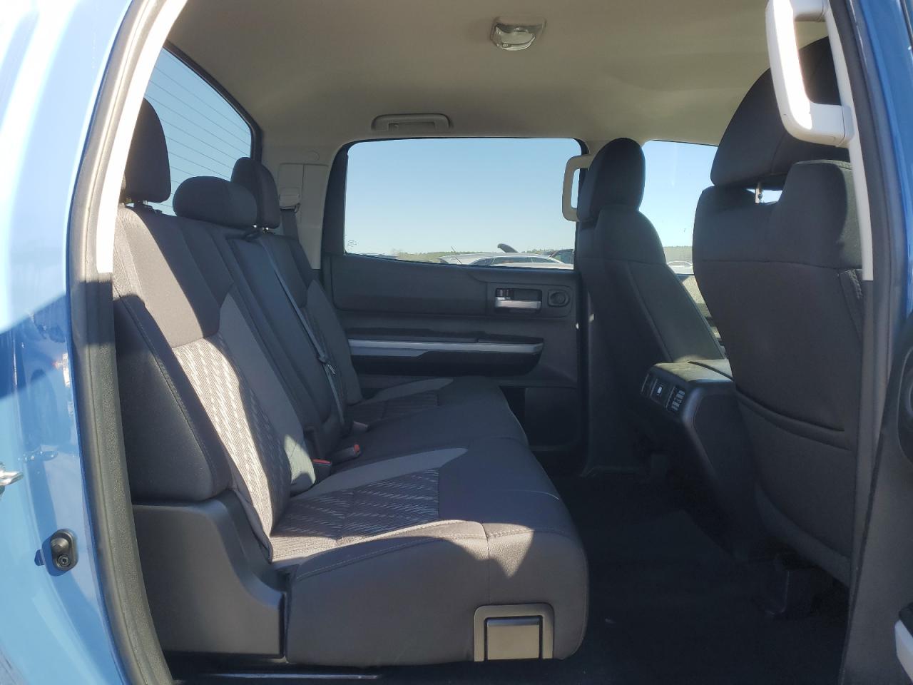 2020 Toyota Tundra - Image 10
