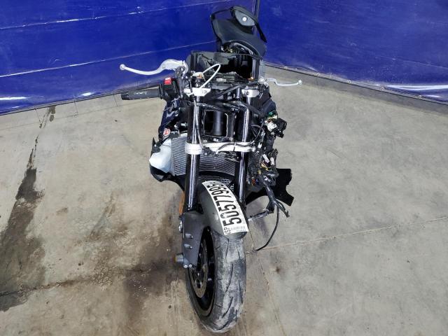 2024 YAMAHA YZFR1 