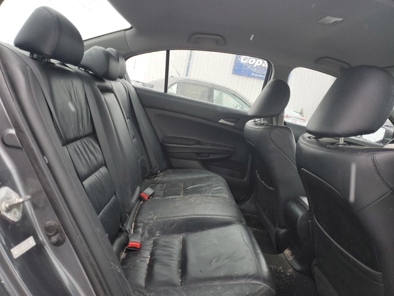 2012 Honda Accord - Image 10