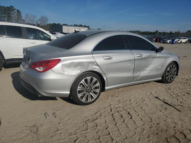  MERCEDES-BENZ CLA-CLASS 2018 Srebrny