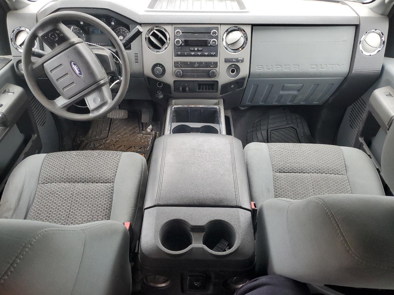 2012 Ford F250 - Image 8