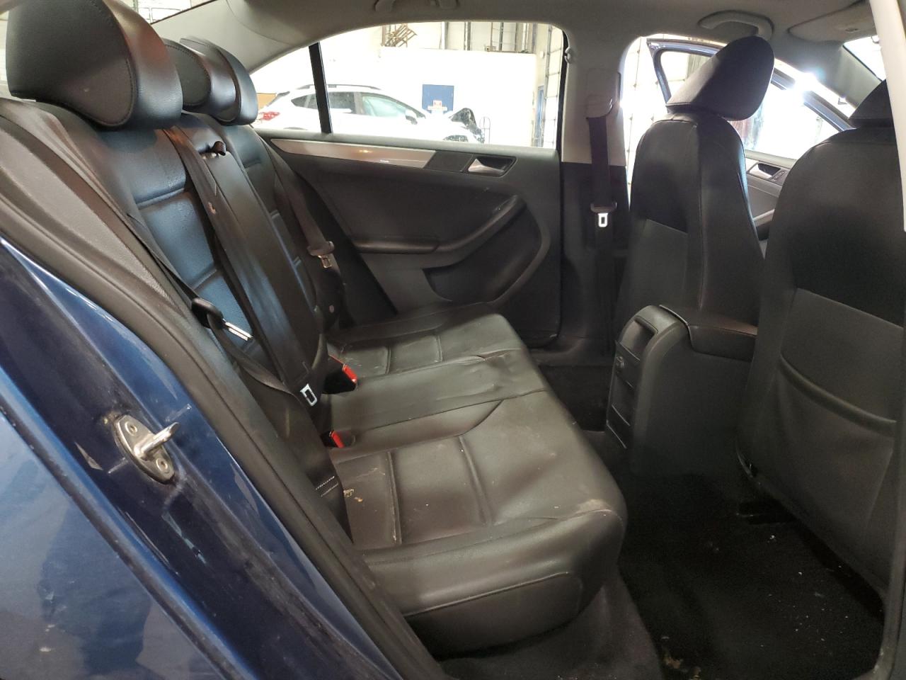 2018 Volkswagen Jetta - Image 10