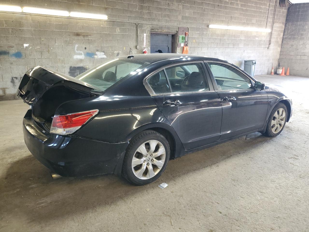 2010 Honda Accord - Image 3