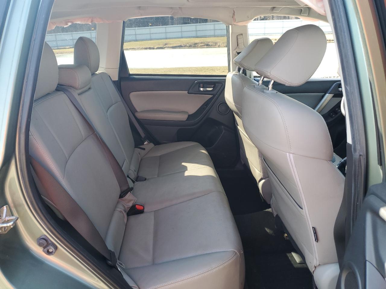 2014 Subaru Forester - Image 12