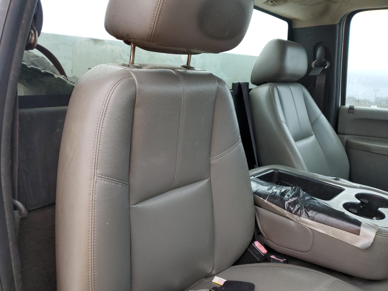 2013 Chevrolet Silverado - Image 6