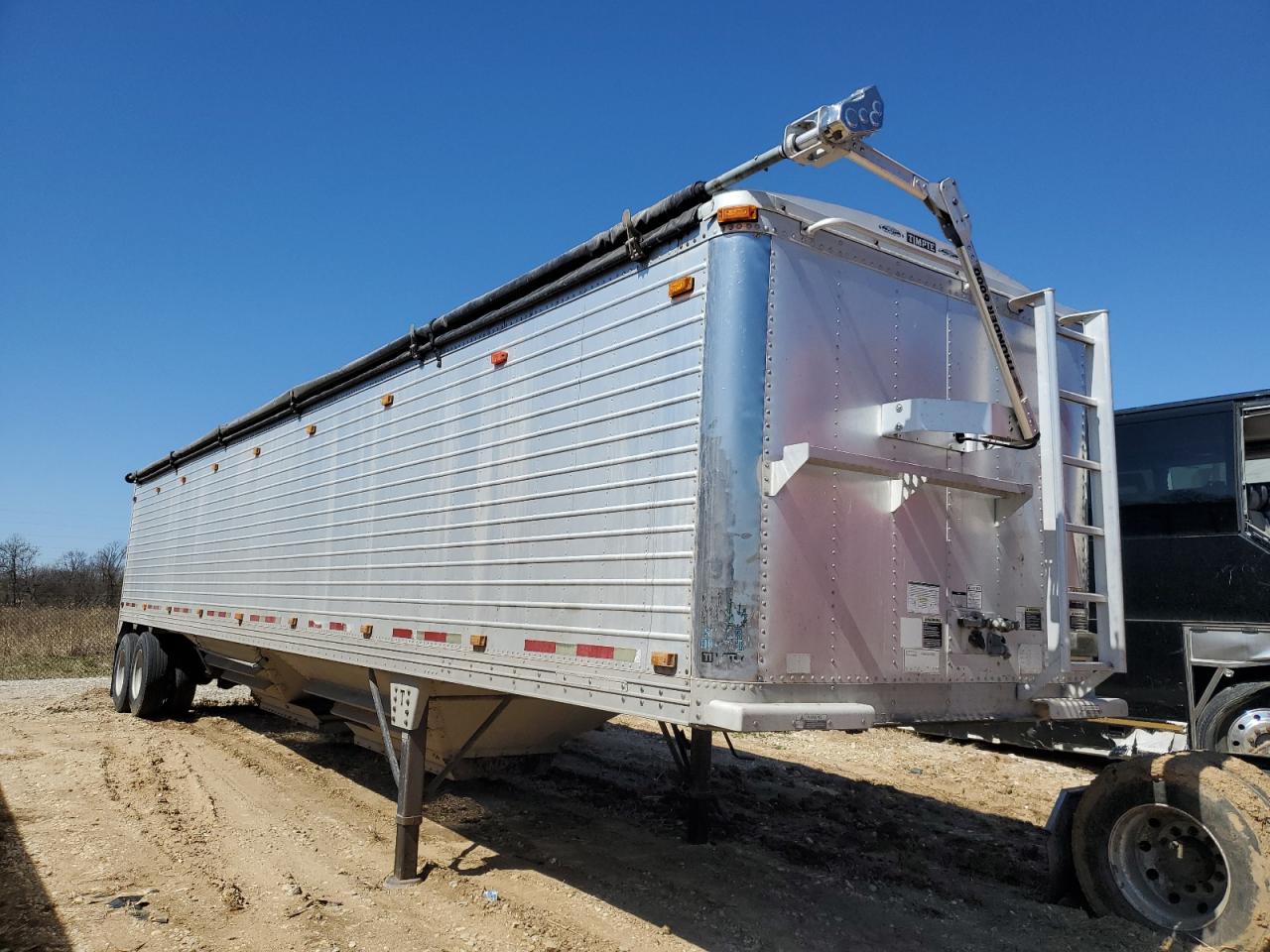 2003 Timpte Grain Trailer for Sale in Columbia, MO - Front End