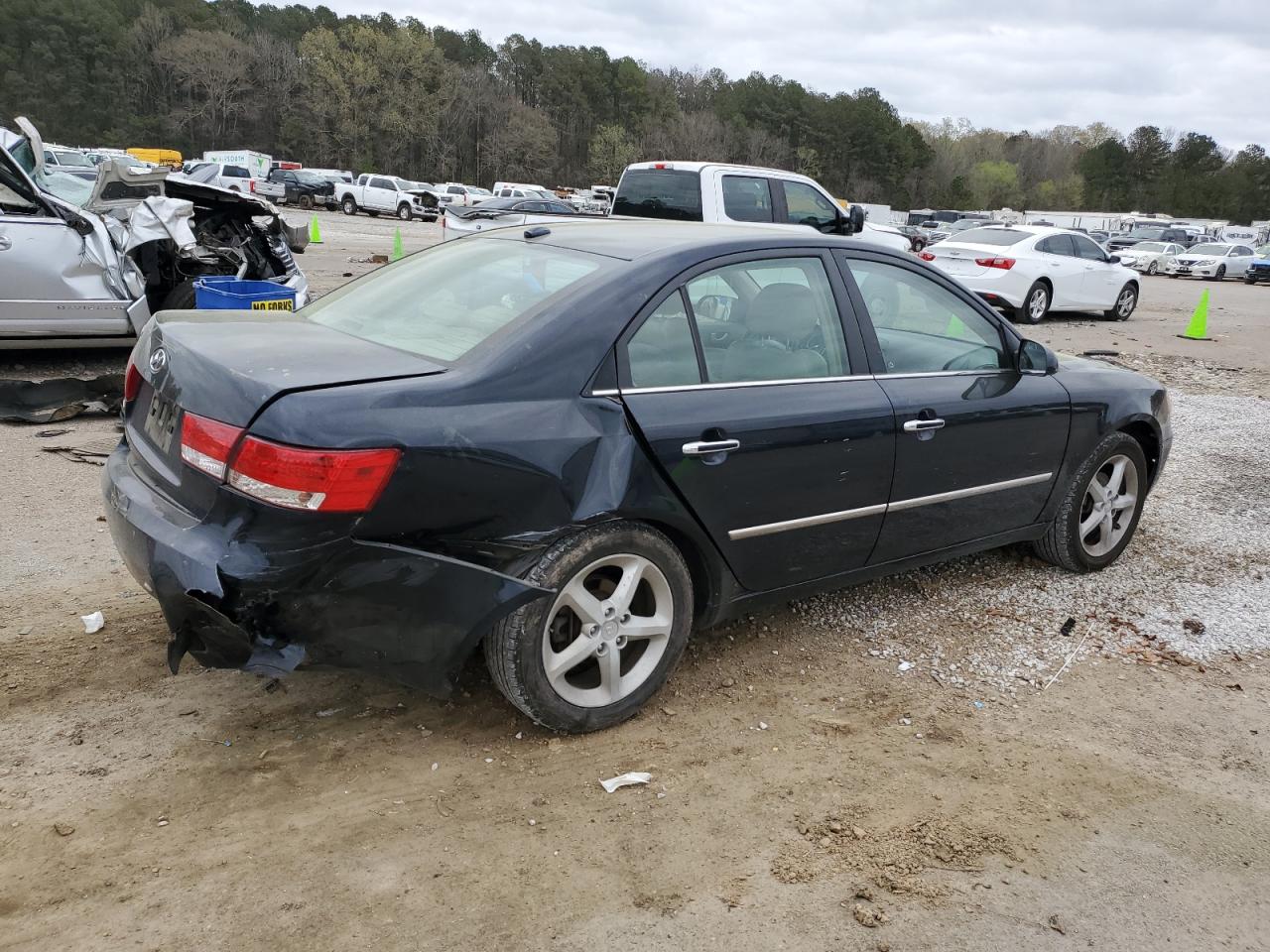 2008 Hyundai Sonata - Image 3