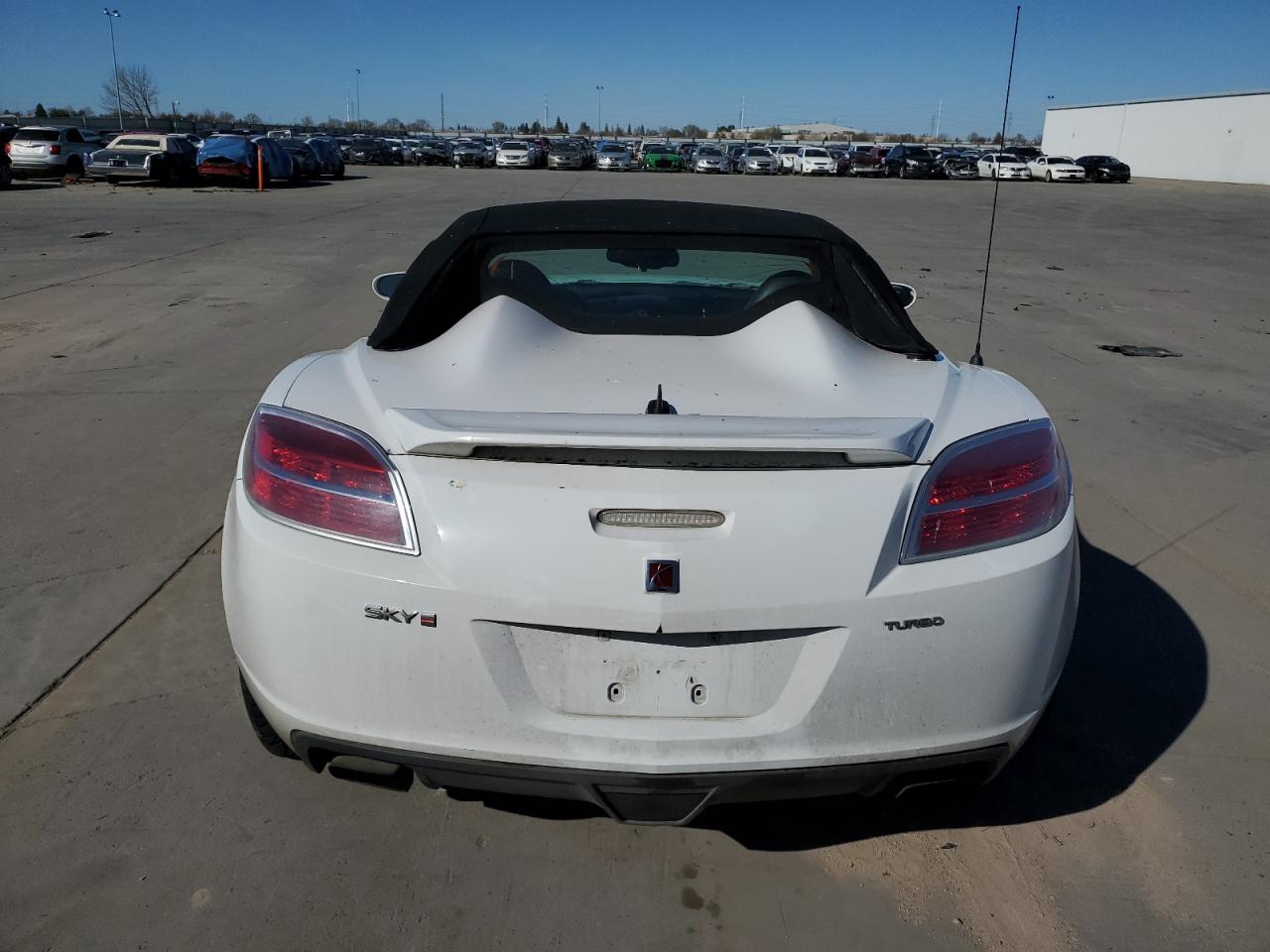 2007 Saturn Sky - Image 6