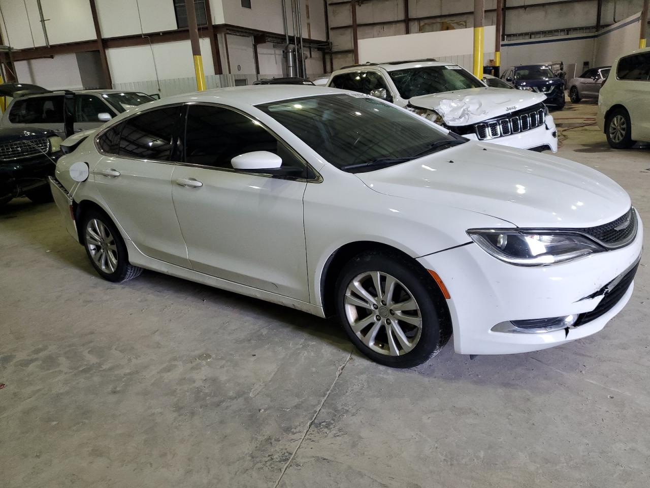 2015 Chrysler 200 - Image 4