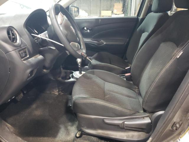  NISSAN VERSA 2018 Сірий