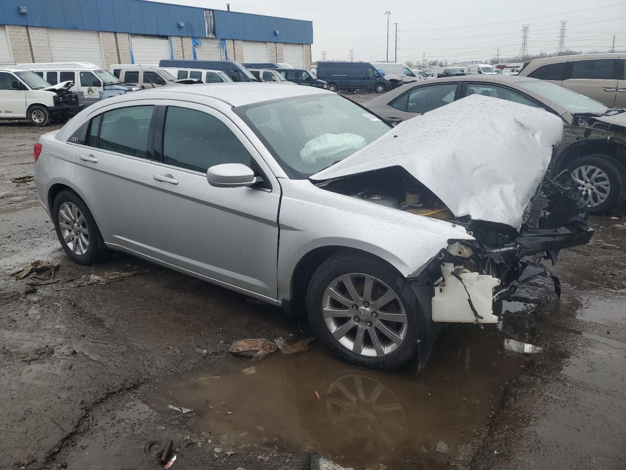 2011 Chrysler 200 - Image 4