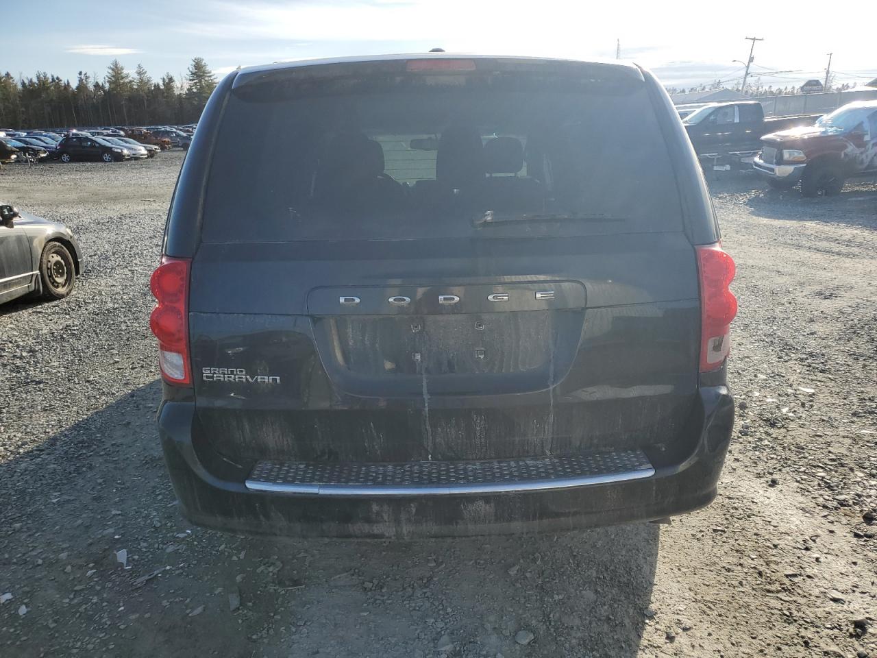 2016 Dodge Caravan - Image 6
