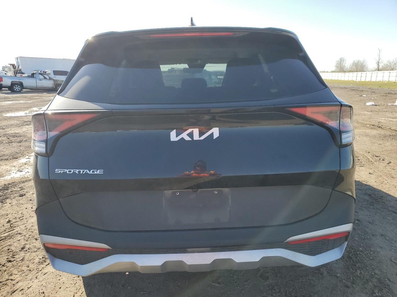 2023 Kia Sportage - Image 6