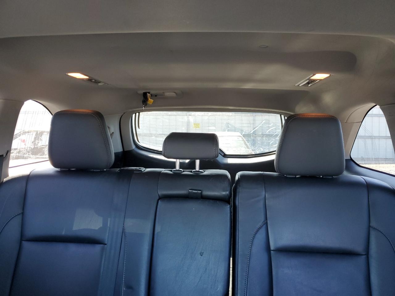 2015 Toyota Highlander - Image 10