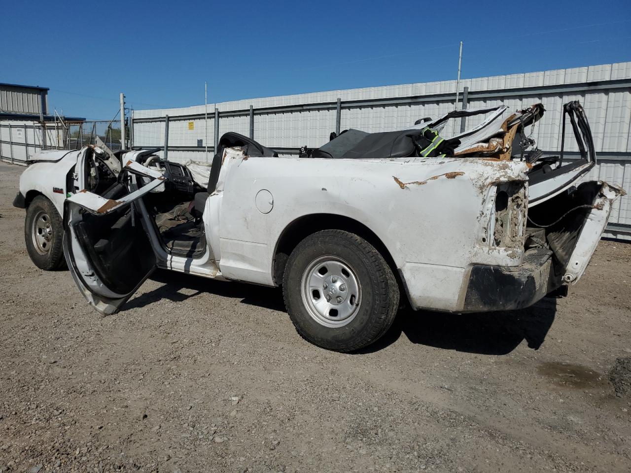 2020 RAM 1500 - Image 2